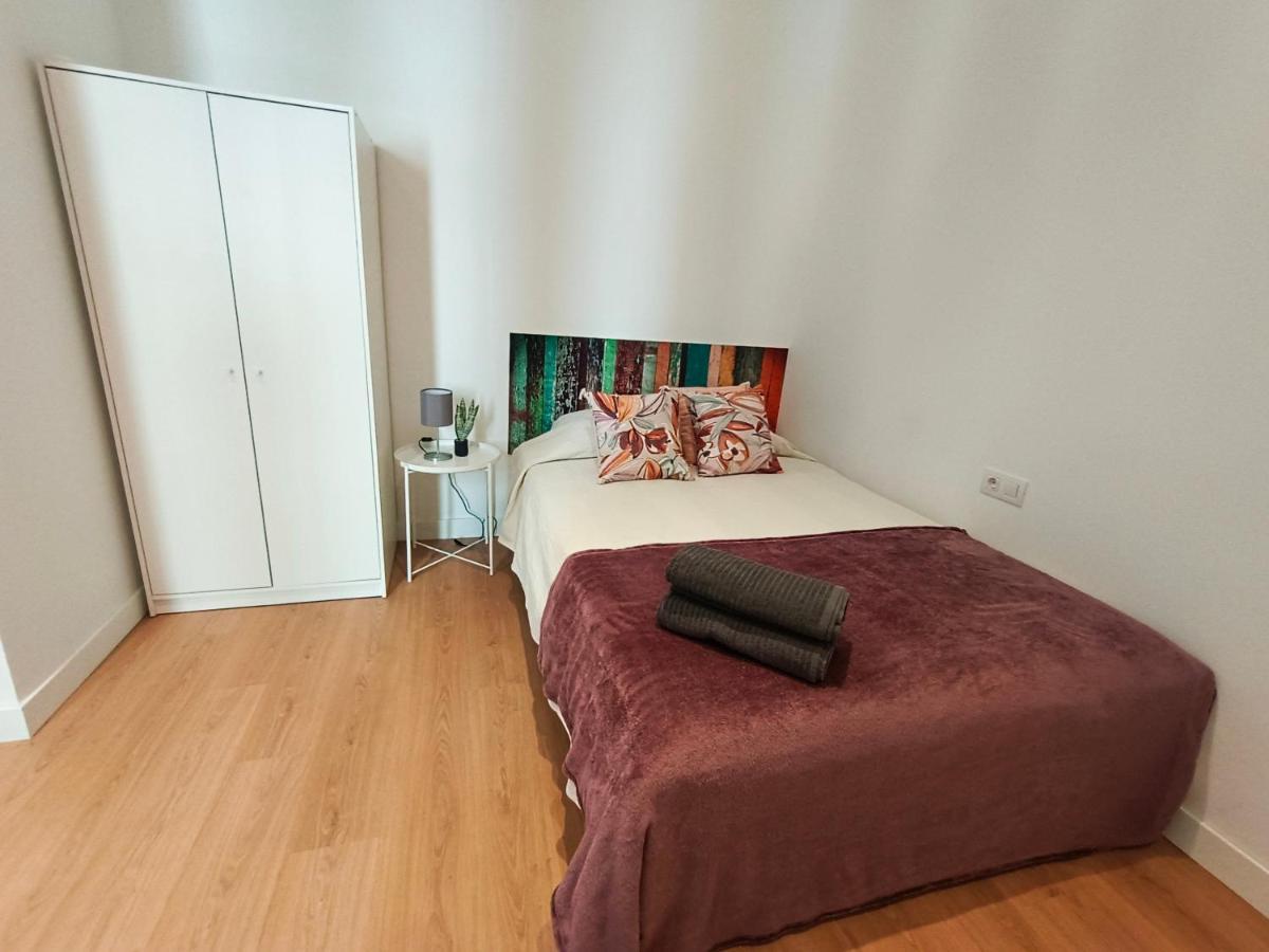 By Universitat Rooms Barcelona Exteriör bild
